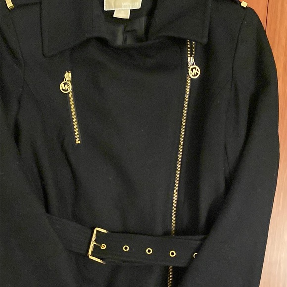 Women's Black Belted Jacket - Picture 7 of 8